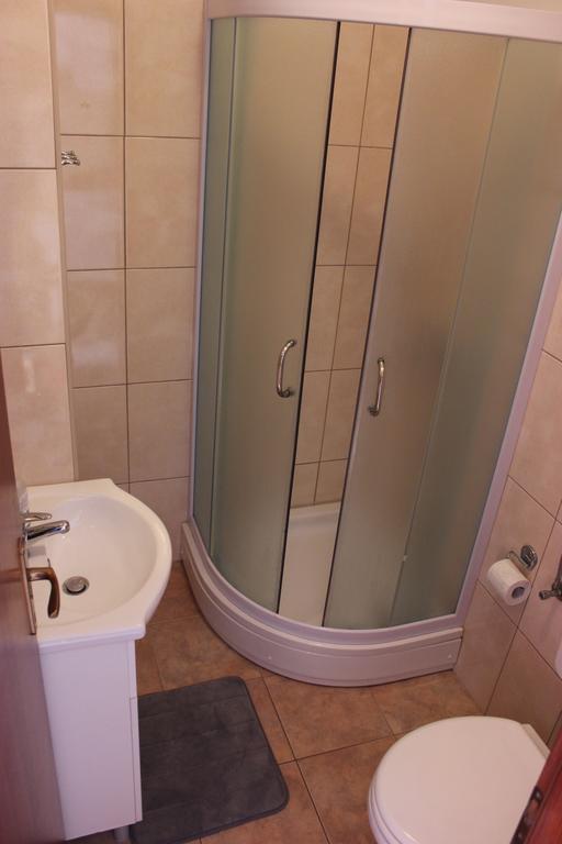 Apartmani Kardum Brodarica Brodarica  Eksteriør billede